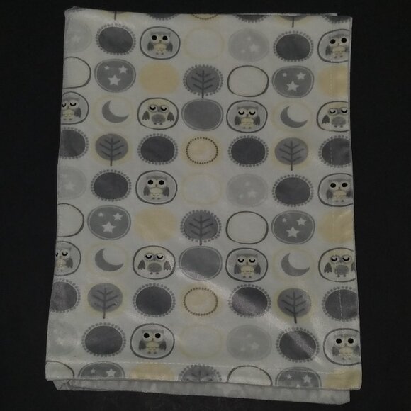 RN 119741 Owl Tree Stars Moon Fleece Baby Blanket Lovey Gray Yellow White SOFT - Picture 2 of 6